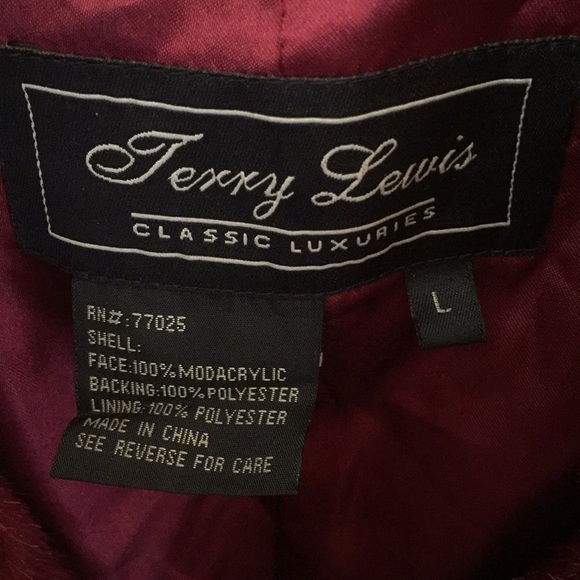 TERRY LEWIS Classic Luxuries. Coat - Picture 2 of 7
